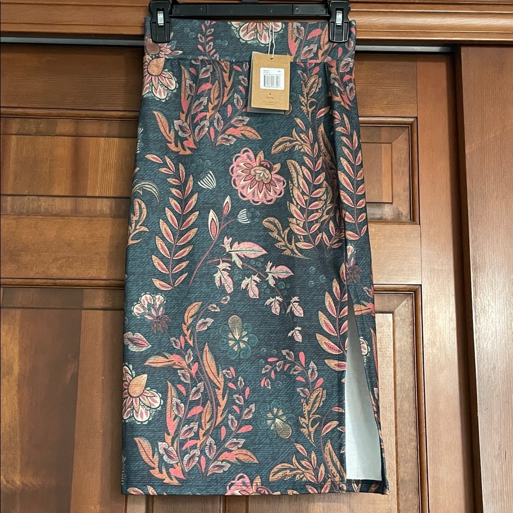 Averie Halley Floral Patterned Skirt